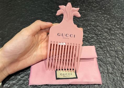 gucci comb pink